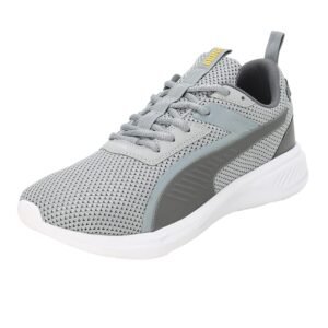 men running shoes